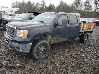 2012 GMC Sierra 2500HD SLT z VIN 1GT121C87CF199345, wystawiony jako Copart lot #85685834 z przebiegiem 306 704 mil mil oraz Szkoda całkowita • Salvage title. Historia ofert i sprzedaży dostępna na DreamBid. Obrazek 1.