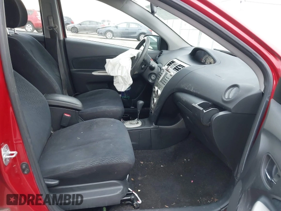 2008 Toyota Yaris with VIN JTDBT903181225158, listed as a IAAI auction lot 41697591 with 121,065 mi miles. Bid and sale history available at carsss.com. Image 5.