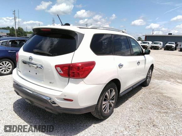 2017 Nissan Pathfinder SV with VIN 5N1DR2MN8HC665291, listed as a IAAI auction lot 42560354 with 190,336 mi miles and . Bid and sale history available at DreamBid. Image 4.