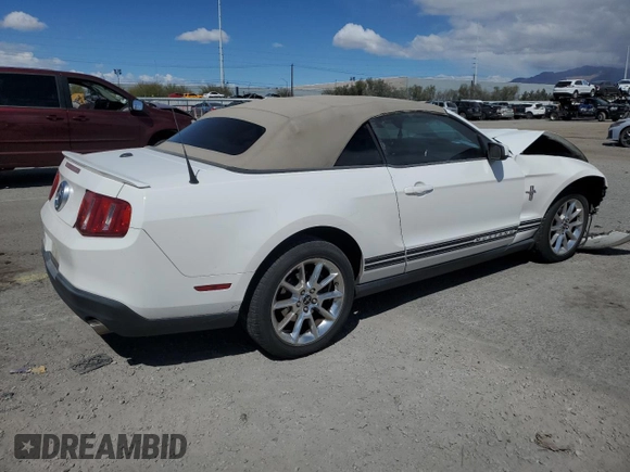 2010 Ford Mustang V6 z VIN 1ZVBP8EN0A5115559, wystawiony jako Copart lot #51810245 z przebiegiem Nie podano mil oraz Szkoda całkowita • Salvage title. Historia ofert i sprzedaży dostępna na DreamBid. Obrazek 3.