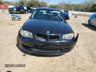 2011 BMW 1 Series 128i z VIN WBAUP9C52BVL90000, wystawiony jako Copart lot #48722805 z przebiegiem Nie podano mil oraz Szkody całkowita. Historia ofert i sprzedaży dostępna na DreamBid. Obrazek 5.