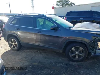 2019 Jeep Cherokee Limited с VIN 1C4PJLDB2KD143844, выставлен на аукционе IAAI как лот 41597887 с пробегом 134 906 миль миль и . История ставок и продаж доступна на DreamBid. Изображение 13.
