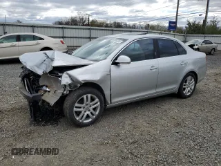 2007 Volkswagen Jetta Wolfsburg Edition с VIN 3VWEF71K97M198546, выставлен на аукционе Copart как лот 53286205 с пробегом 257 153 миль миль и Списание • Salvage title. История ставок и продаж доступна на DreamBid. Изображение 1.