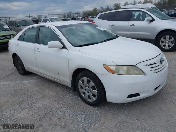2007 Toyota Camry CE with VIN 4T1BE46KX7U664699, listed as a IAAI auction lot 42040572 with 201,624 mi miles. Bid and sale history available at carsss.com. Image 1.