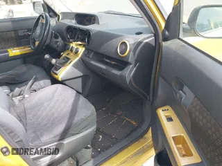 2008 Scion xB z VIN JTLKE50E181055165, wystawiony jako IAAI lot #41693117 z przebiegiem 176 615 mil mil oraz . Historia ofert i sprzedaży dostępna na DreamBid. Obrazek 5.