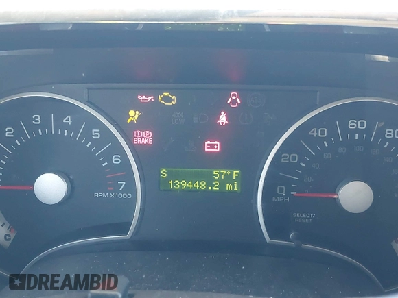 2008 Ford Explorer XLT z VIN 1FMEU63E68UB36363, wystawiony jako IAAI lot #41655419 z przebiegiem 139 448 mil mil oraz . Historia ofert i sprzedaży dostępna na DreamBid. Obrazek 7.