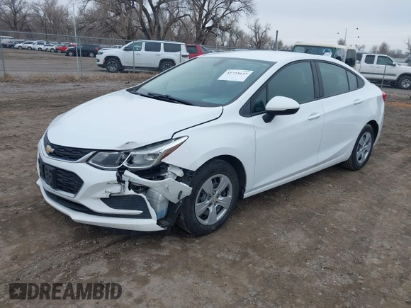 2017 Chevrolet Cruze LS z VIN 1G1BC5SM7H7140622, wystawiony jako IAAI lot #41725637 z przebiegiem 137 089 mil mil oraz . Historia ofert i sprzedaży dostępna na DreamBid. Obrazek 18.