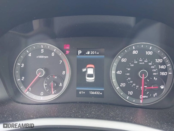 2019 Hyundai Sonata Sport with VIN 5NPE34AF2KH735382, listed as a IAAI auction lot 41815754 with 136,432 mi miles. Bid and sale history available at carsss.com. Image 7.