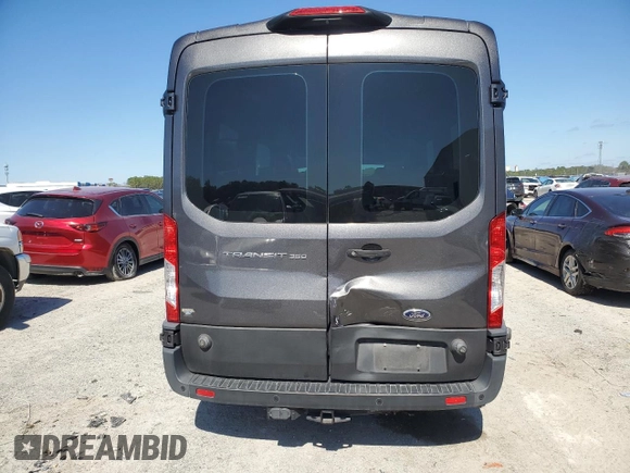 2020 Ford Transit Passenger XL z VIN 1FBAX2C85LKB20130, wystawiony jako Copart lot #46573205 z przebiegiem 272 546 mil mil oraz Czysty tytuł • Clean title. Historia ofert i sprzedaży dostępna na DreamBid. Obrazek 6.