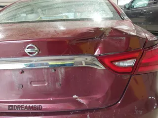2016 Nissan Maxima SV z VIN 1N4AA6AP8GC431166, wystawiony jako IAAI lot #41973524 z przebiegiem 119 093 mil mil oraz . Historia ofert i sprzedaży dostępna na DreamBid. Obrazek 6.
