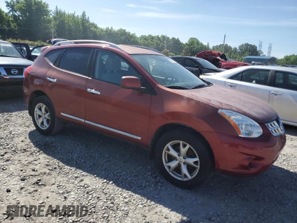 2011 Nissan Rogue SV z VIN JN8AS5MT6BW186180, wystawiony jako Copart lot #57245935 z przebiegiem Nie podano mil oraz Szkoda całkowita • Salvage title. Historia ofert i sprzedaży dostępna na DreamBid. Obrazek 4.