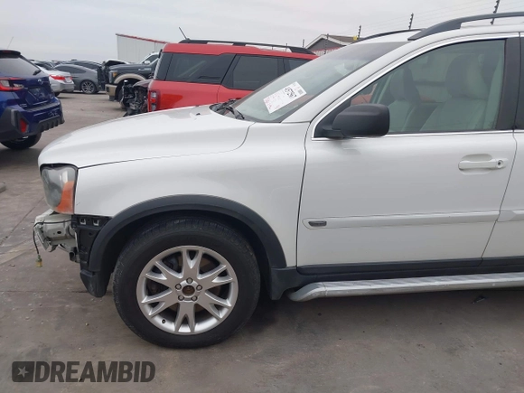 2005 Volvo XC90 with VIN YV1CZ852051198196, listed as a IAAI auction lot 41572567 with 154,881 mi miles and . Bid and sale history available at DreamBid. Image 18.