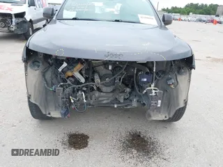 2017 Jeep Grand Cherokee Altitude с VIN 1C4RJFAG9HC901963, выставлен на аукционе IAAI как лот 42288950 с пробегом 99 248 миль миль и . История ставок и продаж доступна на DreamBid. Изображение 6.