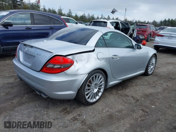 2006 Mercedes-Benz SLK 55 AMG with VIN WDBWK73F76F113039, listed as a IAAI auction lot 41982848 with 70,019 mi miles and . Bid and sale history available at DreamBid. Image 4.