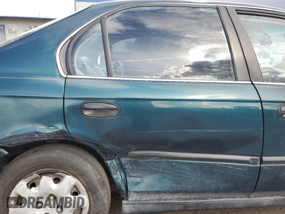 1998 Honda Civic LX with VIN 1HGEJ6673WL011044, listed as a Copart auction lot 69287544 with 172,822 mi miles and Salvage Title. Bid and sale history available at carsss.com. Image 10.