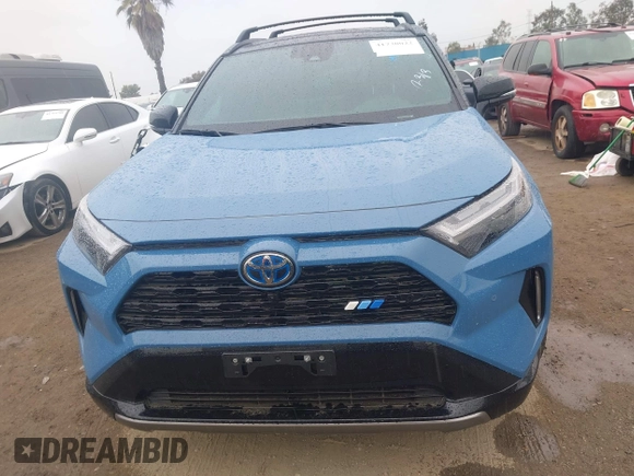 2024 Toyota RAV4 Hybrid XSE with VIN 4T3E6RFV6RU165085, listed as a IAAI auction lot 41730022 with 5,368 mi miles. Bid and sale history available at carsss.com. Image 12.