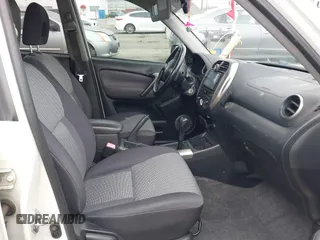 2005 Toyota RAV4 with VIN JTEGD20V750057938, listed as a IAAI auction lot 41894571 with 158,589 mi miles. Bid and sale history available at carsss.com. Image 5.