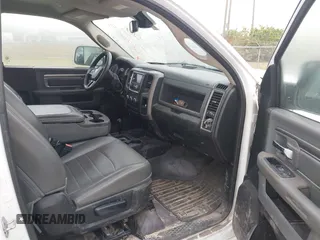 2018 Ram 2500 Tradesman с VIN 3C6MR5AJ8JG295963, выставлен на аукционе IAAI как лот 41781838 с пробегом 141 650 миль миль и . История ставок и продаж доступна на DreamBid. Изображение 5.