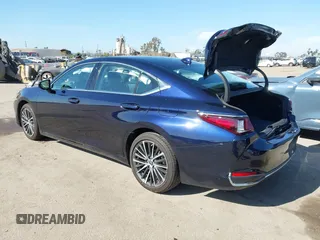 2023 Lexus ES with VIN 58ADA1C19PU027018, listed as a IAAI auction lot 42013458 with 20,861 mi miles. Bid and sale history available at carsss.com. Image 3.