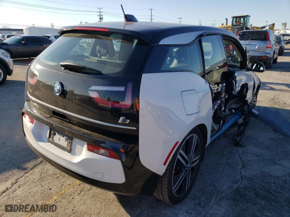 2019 BMW i3 with VIN WBY8P2C56K7E25901, listed as a Copart auction lot 71322772 with 21,790 mi miles. Bid and sale history available at carsss.com. Image 3.