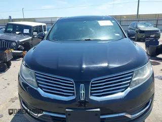 2017 Lincoln MKX Select z VIN 2LMPJ6KR2HBL50153, wystawiony jako IAAI lot #42187451 z przebiegiem 66 385 mil mil oraz . Historia ofert i sprzedaży dostępna na DreamBid. Obrazek 12.