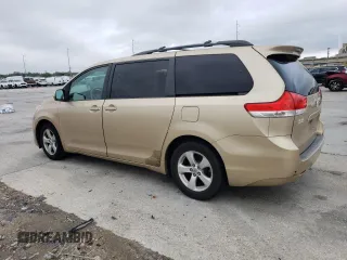 2011 Toyota Sienna LE AAS with VIN 5TDKK3DC2BS137210, listed as a Copart auction lot 50728175 with 173,026 mi miles and Salvage Title. Bid and sale history available at carsss.com. Image 2.