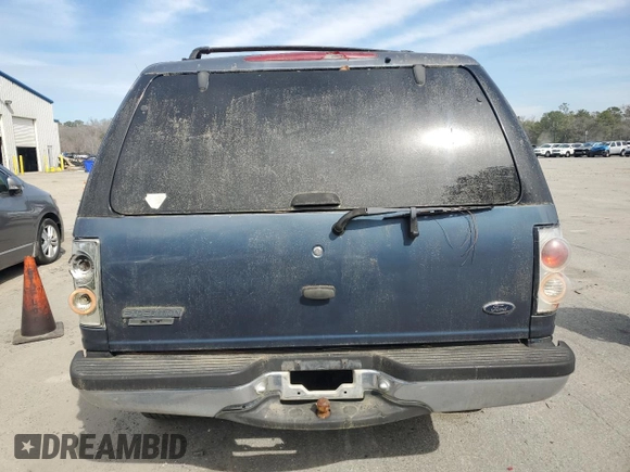 1998 Ford Expedition XLT with VIN 1FMRU1769WLB17414, listed as a Copart auction lot 46218715 with 274,169 mi miles and Salvage Title. Bid and sale history available at carsss.com. Image 6.