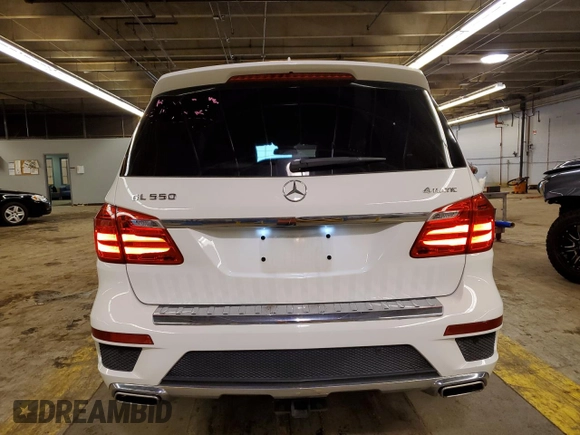 2015 Mercedes-Benz GL-Class GL 550 with VIN 4JGDF7DE4FA606592, listed as a Copart auction lot 81621723 with 64,479 mi miles. Bid and sale history available at carsss.com. Image 6.