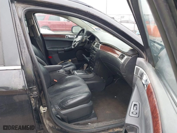 2006 Chrysler Pacifica Touring with VIN 2A4GM68496R614261, listed as a IAAI auction lot 41482653 with 183,804 mi miles. Bid and sale history available at carsss.com. Image 5.