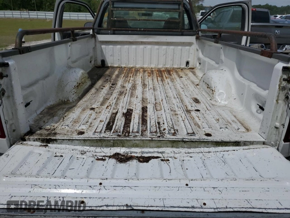 2003 Ford F-150 XL with VIN 1FTRF17283NB25287, listed as a Copart auction lot 52741355 with 177,156 mi miles and Clean Title. Bid and sale history available at DreamBid. Image 10.