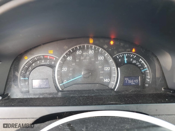 2015 Toyota Camry XLE with VIN 4T1BF1FK1FU931948, listed as a Copart auction lot 50533245 with 176,649 mi miles and Salvage Title. Bid and sale history available at carsss.com. Image 9.