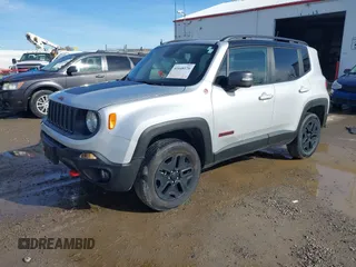 2018 Jeep Renegade Trailhawk with VIN ZACCJBCB6JPH69309, listed as a IAAI auction lot 41648170 with 52,254 mi miles. Bid and sale history available at carsss.com. Image 2.