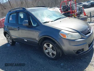 2012 Suzuki SX4 Crossover with VIN JS2YB5A3XC6305547, listed as a IAAI auction lot 41665088 with 211,825 mi miles. Bid and sale history available at carsss.com. Image 1.