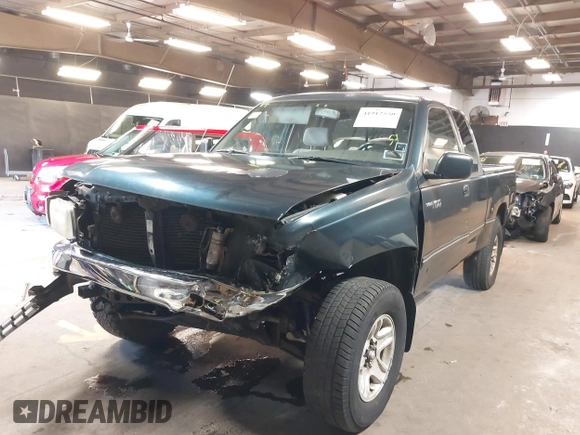 1996 Toyota T100 DX with VIN JT4UN22D2T0020138, listed as a IAAI auction lot 41912550 with 164,007 mi miles. Bid and sale history available at carsss.com. Image 6.