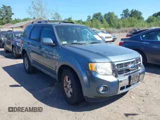 2010 Ford Escape Limited z VIN 1FMCU9EG7AKC60179, wystawiony jako IAAI lot #42573988 z przebiegiem 138 392 mil mil oraz . Historia ofert i sprzedaży dostępna na DreamBid. Obrazek 1.
