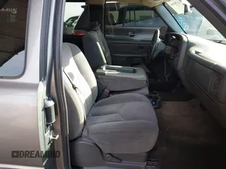 2007 Chevrolet Silverado 1500 LT1 with VIN 1GCEC19T37Z106304, listed as a IAAI auction lot 41789160 with 222,657 mi miles and . Bid and sale history available at DreamBid. Image 5.