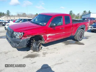 2014 Toyota Tacoma with VIN 5TFUX4EN7EX027719, listed as a IAAI auction lot 41922936 with 163,047 mi miles and . Bid and sale history available at DreamBid. Image 2.
