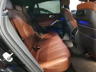 2022 BMW X6 M50i z VIN 5UXCY8C07N9K85135, wystawiony jako Copart lot #45385725 z przebiegiem 57 106 mil mil oraz Szkoda całkowita • Salvage title. Historia ofert i sprzedaży dostępna na DreamBid. Obrazek 11.