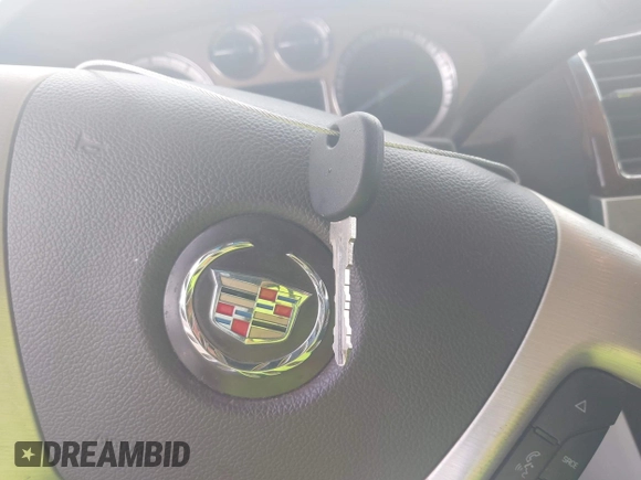 2014 Cadillac Escalade ESV Platinum with VIN 1GYS3KEF9ER241951, listed as a IAAI auction lot 42329074 with 239,665 mi miles and . Bid and sale history available at DreamBid. Image 11.