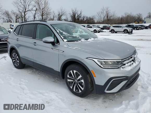 2024 Volkswagen Tiguan S with VIN 3VVFB7AX3RM165819, listed as a Copart auction lot 44740345 with Not provided miles and Salvage title. Bid and sale history available at DreamBid. Image 4.