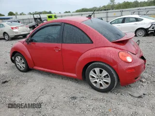 2009 Volkswagen New Beetle Coupe S with VIN 3VWRW31C19M514138, listed as a Copart auction lot 70630904 with 186,452 mi miles and Salvage Title. Bid and sale history available at carsss.com. Image 2.