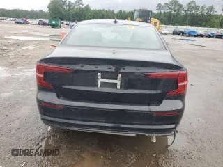 2024 Volvo S60 Plus Black Edition z VIN 7JRL12FH1RG314720, wystawiony jako Copart lot #56657575 z przebiegiem Nie podano mil oraz Szkody całkowita. Historia ofert i sprzedaży dostępna na DreamBid. Obrazek 6.