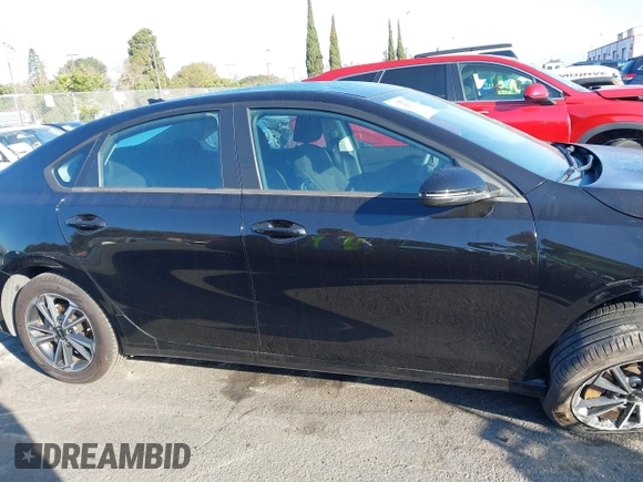 2022 Kia Forte LXS with VIN 3KPF24ADXNE463355, listed as a IAAI auction lot 41614375 with 18,792 mi miles. Bid and sale history available at carsss.com. Image 13.