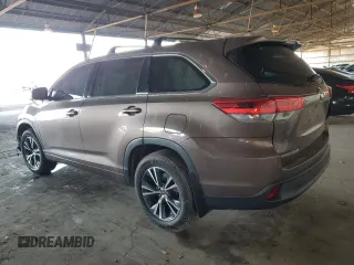 2017 Toyota Highlander LE with VIN 5TDBZRFH1HS426675, listed as a Copart auction lot 48574025 with 64,909 mi miles and Salvage title. Bid and sale history available at DreamBid. Image 2.