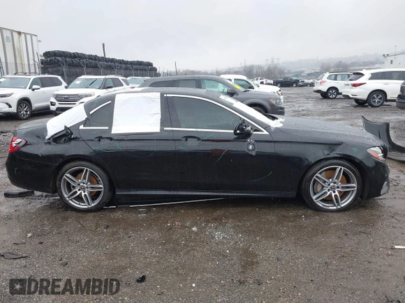 2018 Mercedes-Benz E with VIN WDDZF4KB5JA352116, listed as a IAAI auction lot 41863109 with 71,039 mi miles. Bid and sale history available at carsss.com. Image 14.