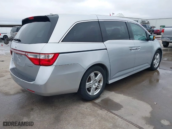 2012 Honda Odyssey Touring with VIN 5FNRL5H92CB119558, listed as a IAAI auction lot 41548061 with NaN miles. Bid and sale history available at carsss.com. Image 4.