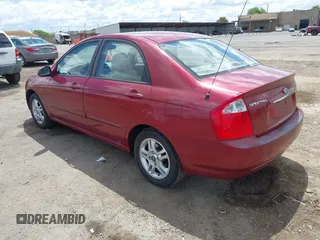 2005 Kia Spectra LX z VIN KNAFE122755084518, wystawiony jako IAAI lot #42249090 z przebiegiem 147 174 mil mil oraz . Historia ofert i sprzedaży dostępna na DreamBid. Obrazek 3.