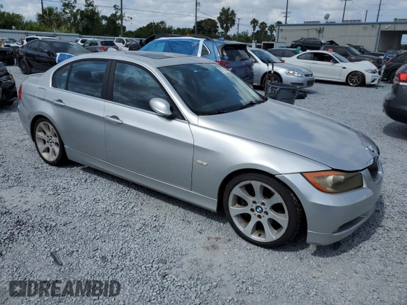 2006 BMW 3 Series 330i z VIN WBAVB33516PS19636, wystawiony jako Copart lot #58775395 z przebiegiem 176 357 mil mil oraz Czysty tytuł • Clean title. Historia ofert i sprzedaży dostępna na DreamBid. Obrazek 4.