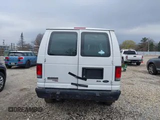 2013 Ford Econoline Cargo Commercial z VIN 1FTNE2EW5DDA32862, wystawiony jako IAAI lot #42012064 z przebiegiem 123 985 mil mil oraz . Historia ofert i sprzedaży dostępna na DreamBid. Obrazek 16.