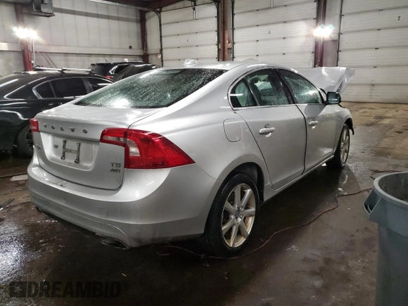 2016 Volvo S60 T5 Premier with VIN YV1612TK0G2390624, listed as a Copart auction lot 42124135 with 132,613 mi miles and Salvage Title. Bid and sale history available at carsss.com. Image 3.